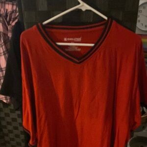 Red V-Neck Short Sleeve Tee